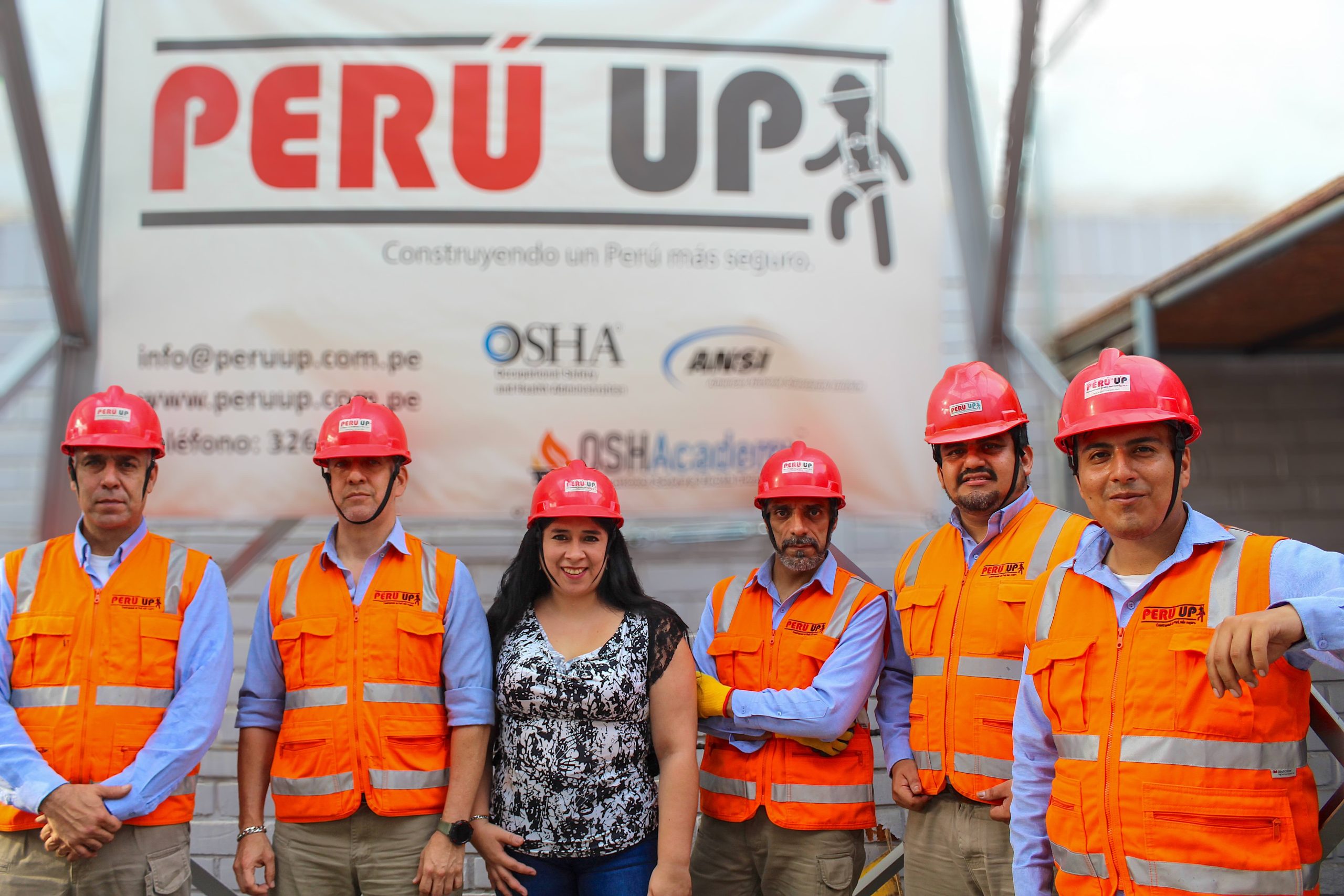 Staff y Grupo de Trabajo Perú UP